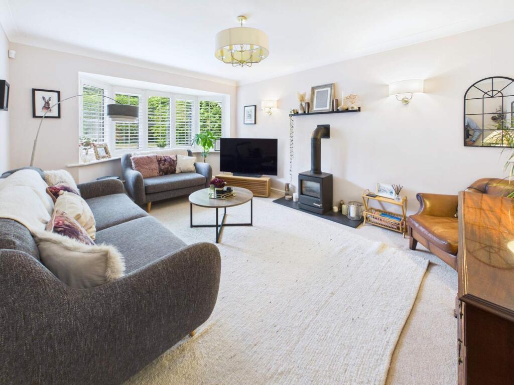House in Cardiff, Rhiwbina - View 2