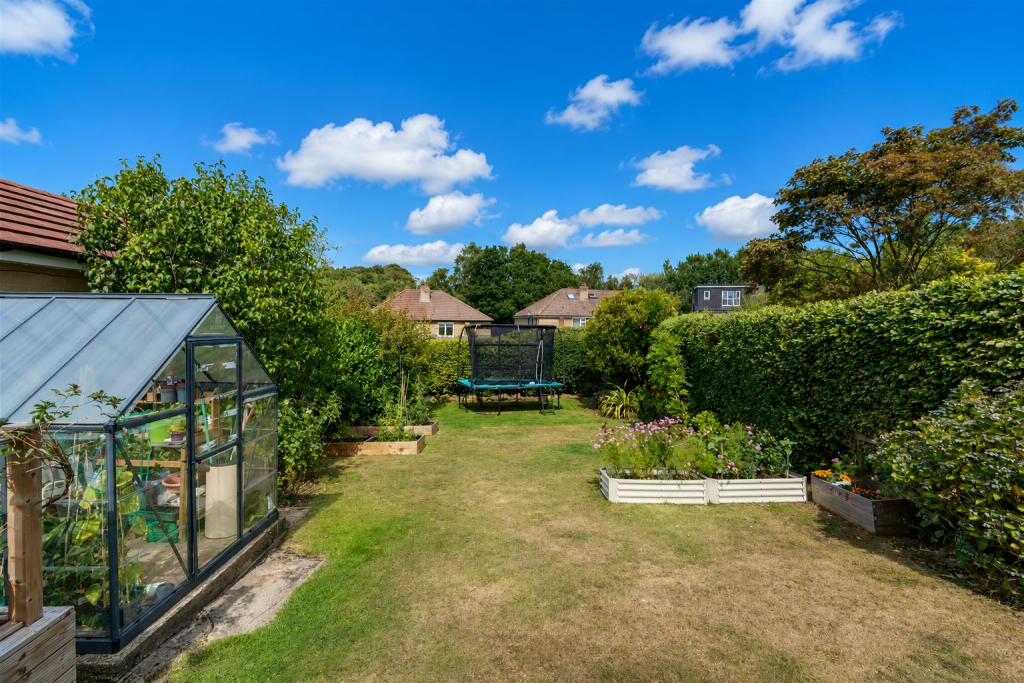 House in Leeds - View 2