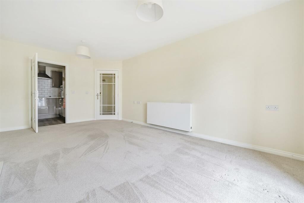 Dutton Lodge, Penrith photo 4