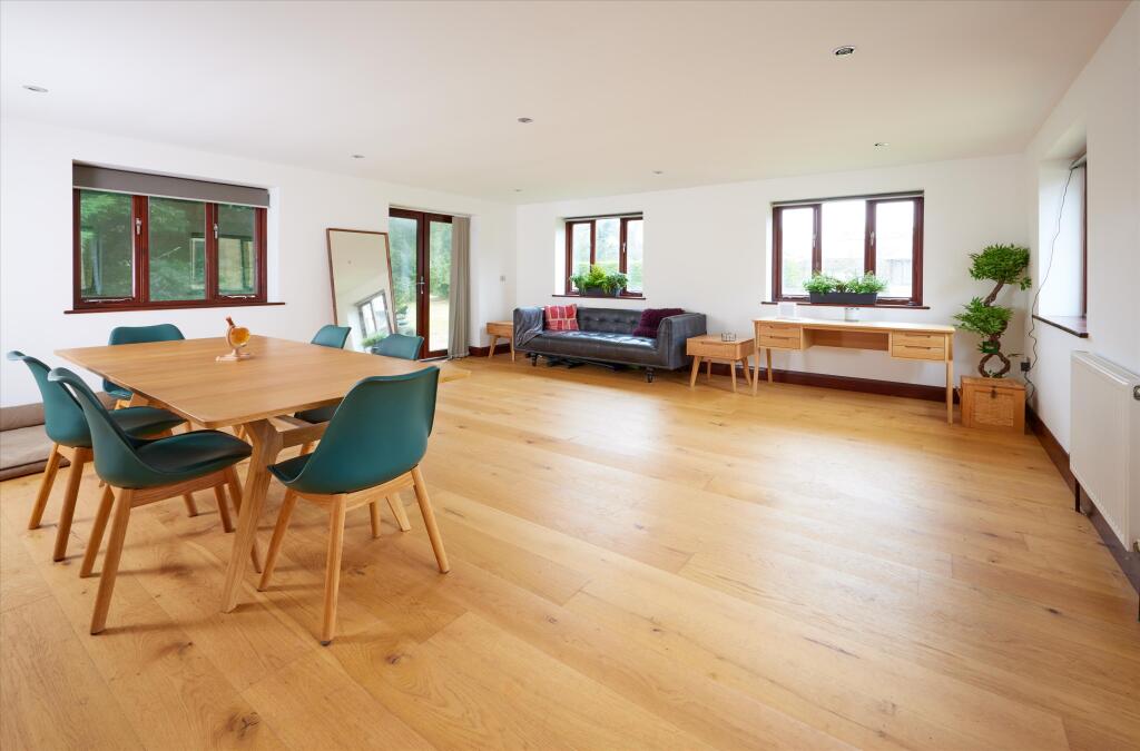 House in Northampton - View 5