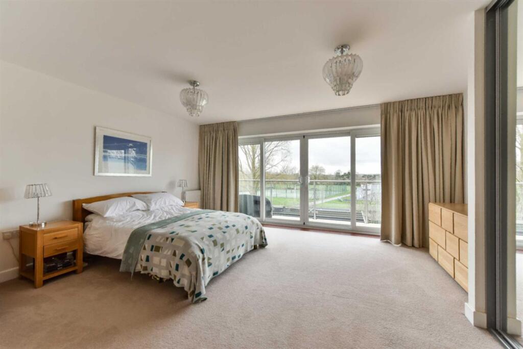 House in Kingston upon Thames - View 5
