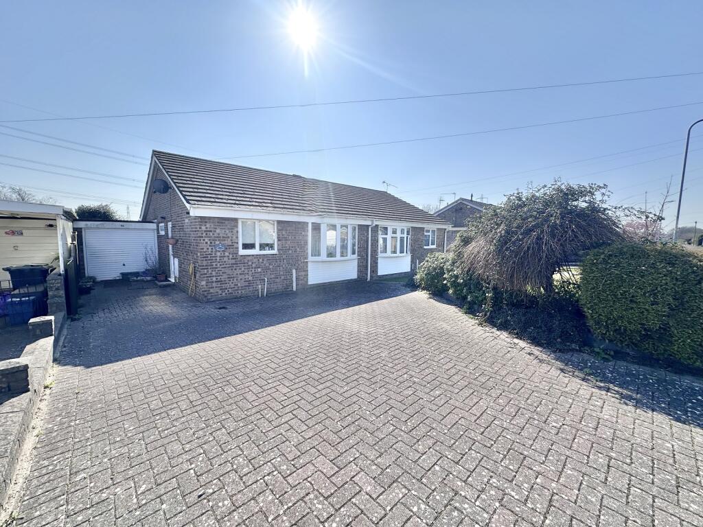 Main image of property: Blackbird Road, Caldicot, Mon. NP26 5RF