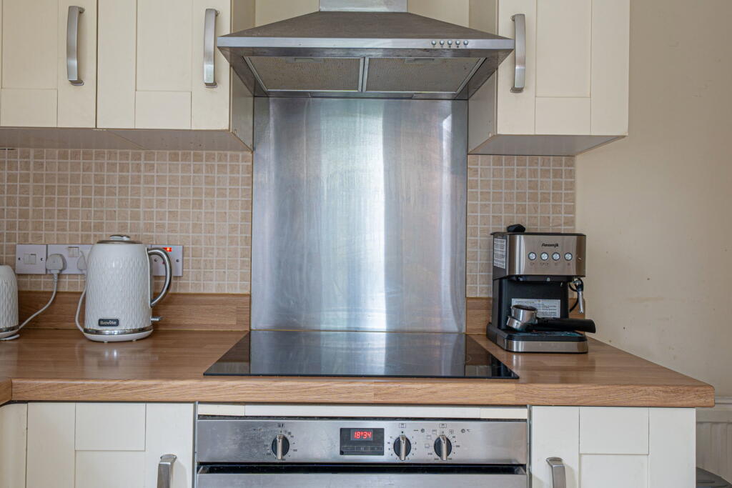 House in Basingstoke and Deane, Whitchurch - More