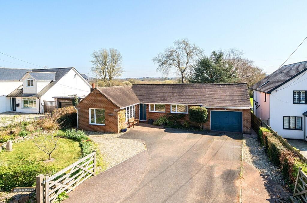 Main image of property: Topsham, Devon