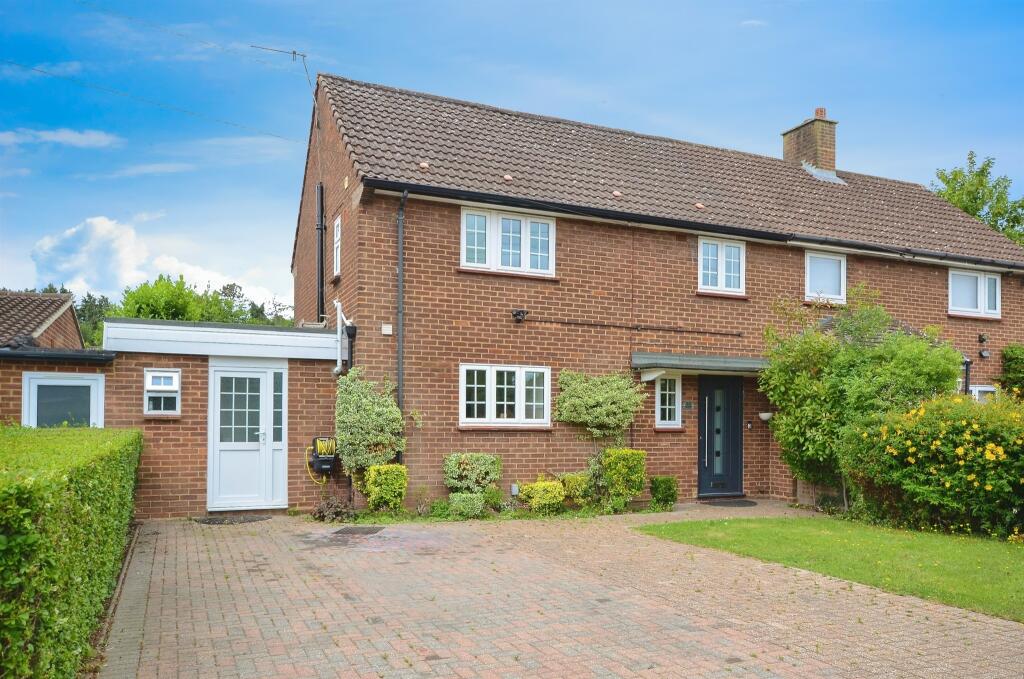 Main image of property: Manor Road, London Colney, ST. ALBANS
