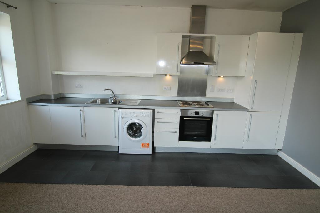 Apartment in Milton Keynes, West Bletchley - View 2