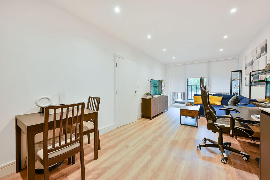 Apartment in London, Royal Borough of Kingston upon Thames - View 5
