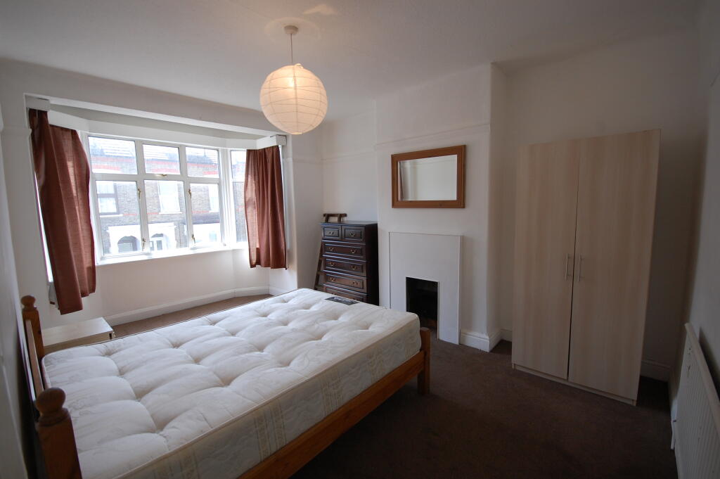House in London - View 4