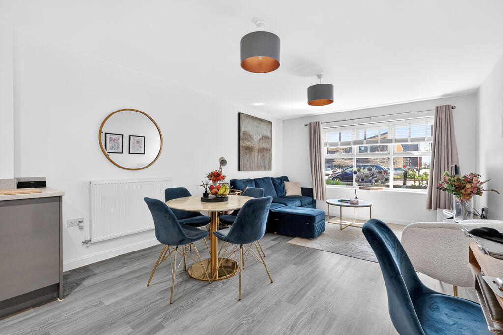 Bell Farm Way, Walton-On-Thames - View 4