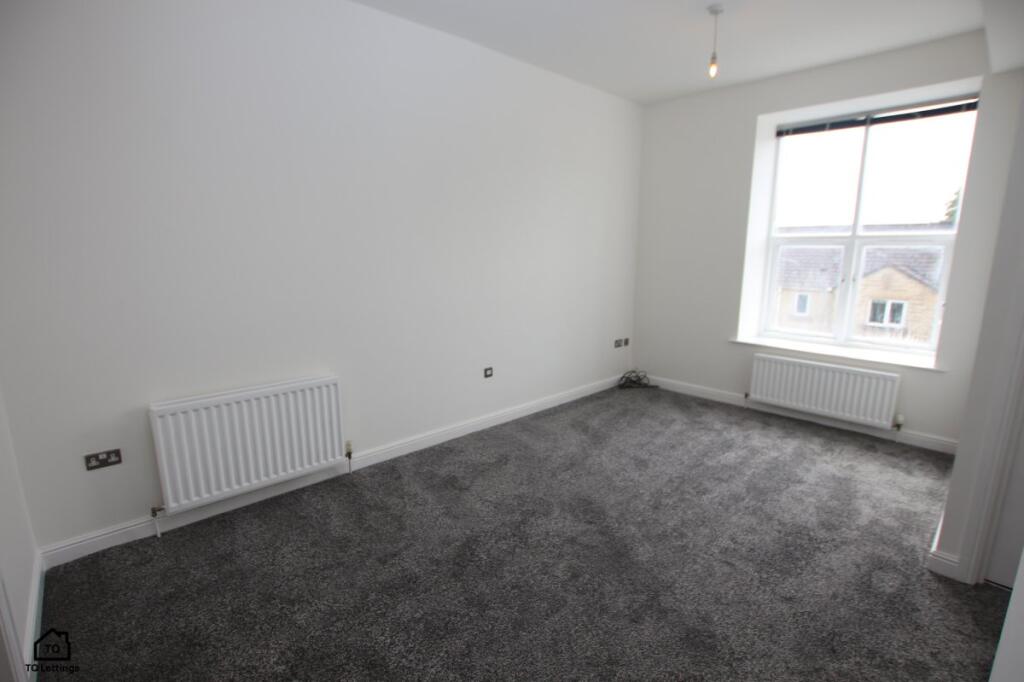 Apartment in Huddersfield - View 2