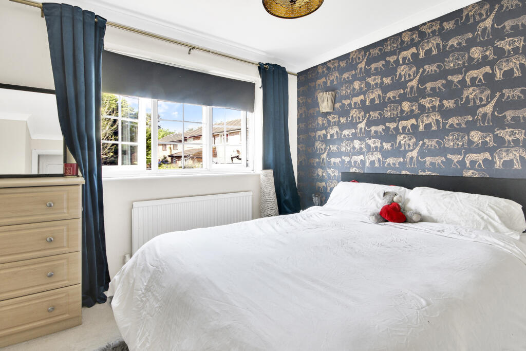 Warwick, Bracknell, RG12 - More