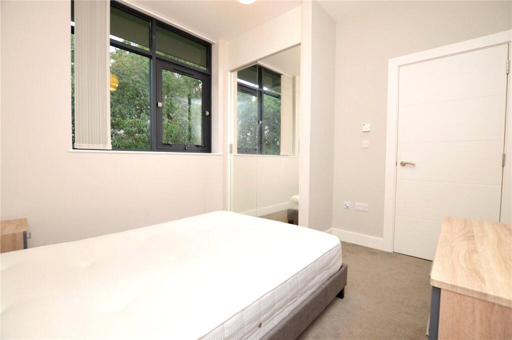 Apartment in Leeds - View 5