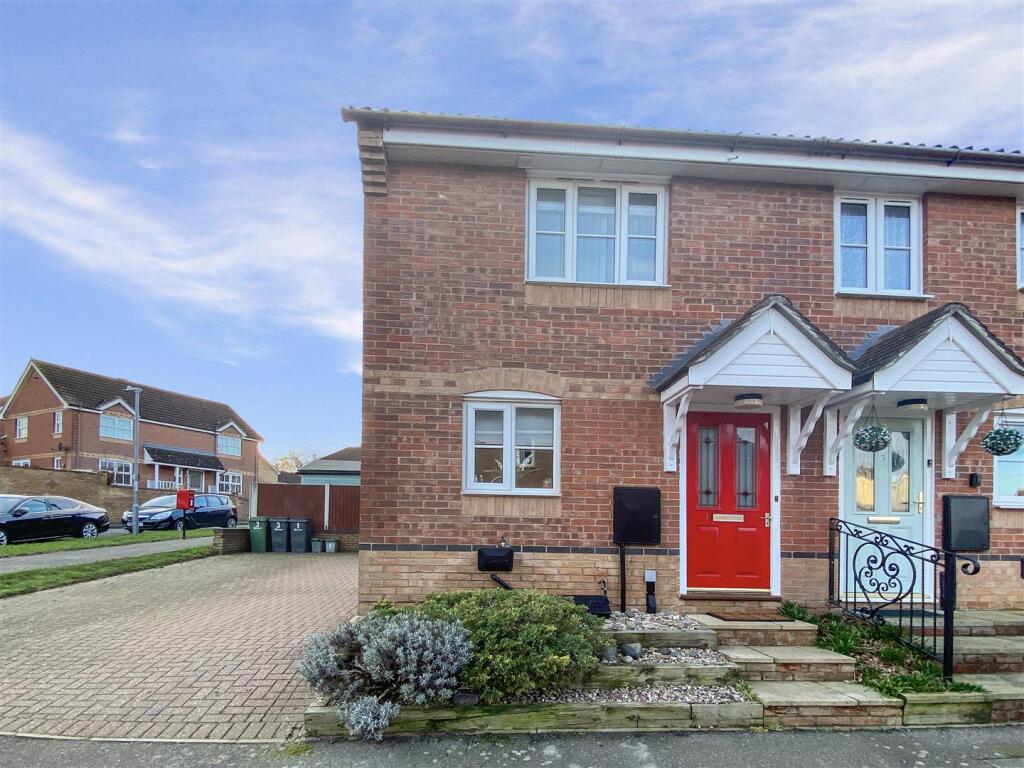 Main image of property: Bentall Close, Halstead