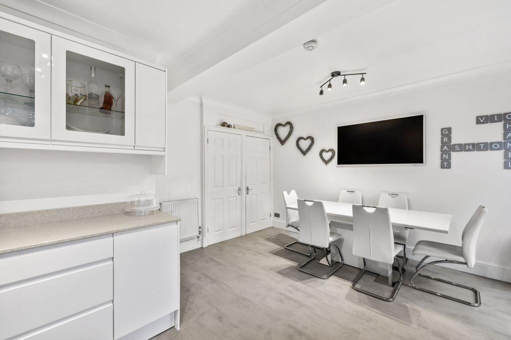 House in Tonbridge - More