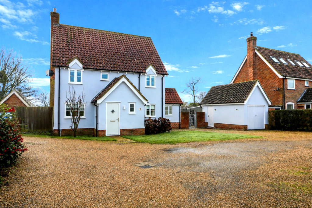 Main image of property: Saxonfields, Snape,