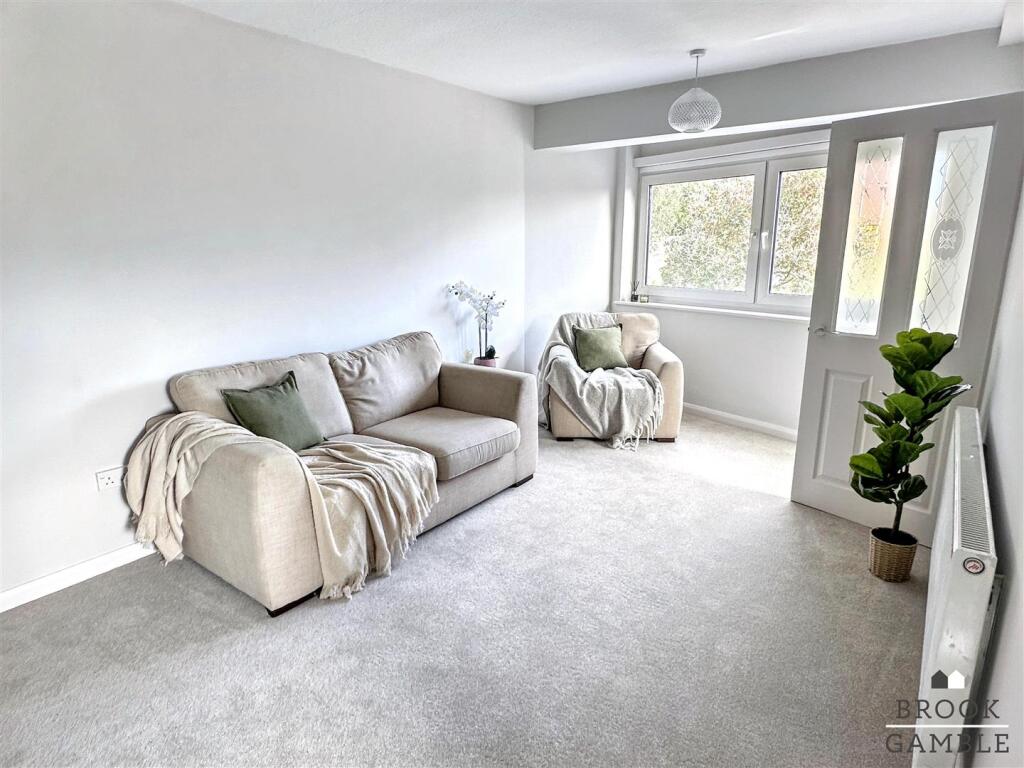 Apartment in Brighton - View 4