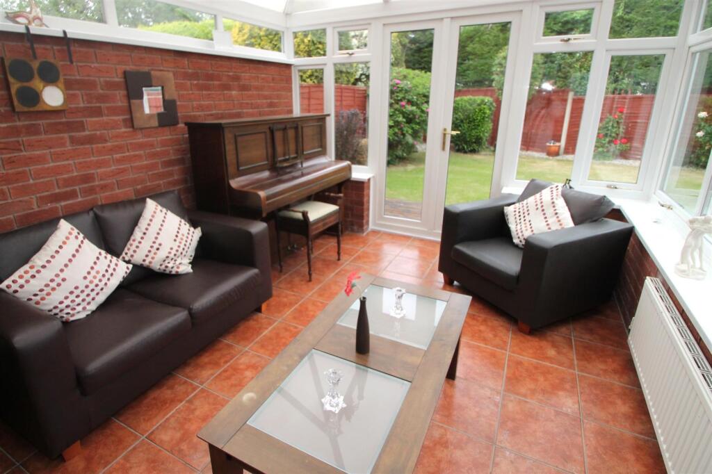 House in Dudley, Webb's Green - View 4