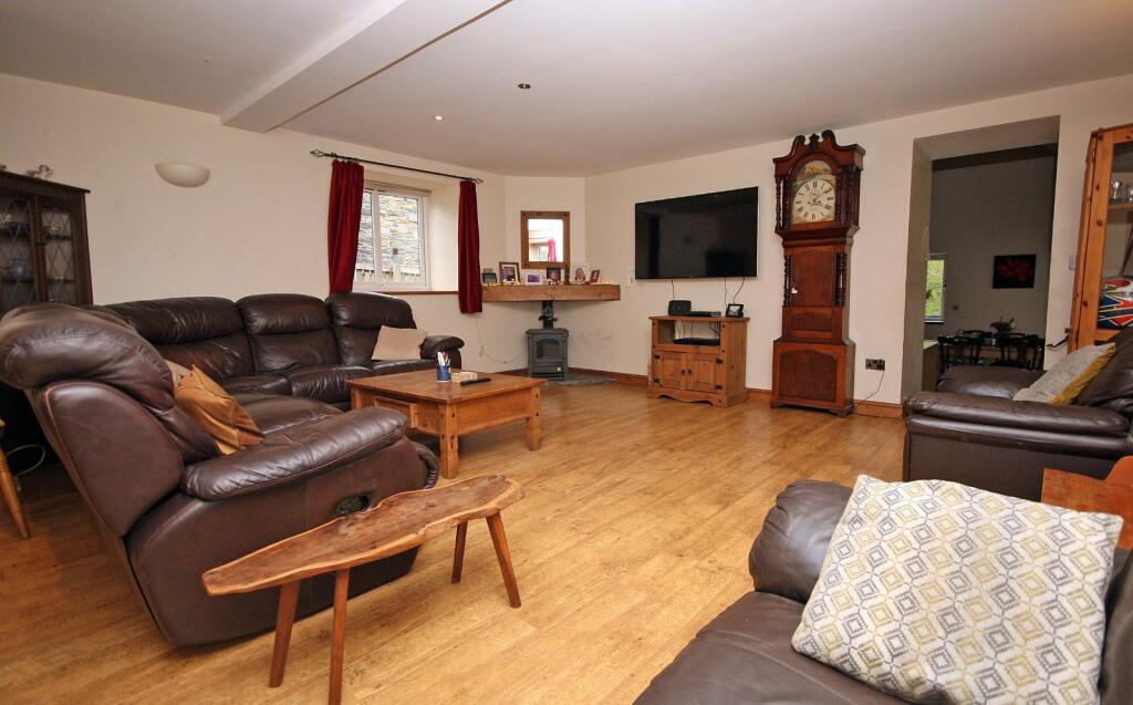Porthmadog, Gwynedd, LL49 photo 2