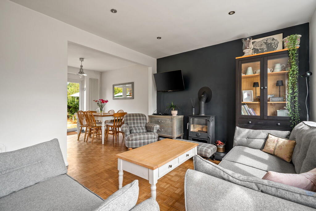 House in Redhill - View 3