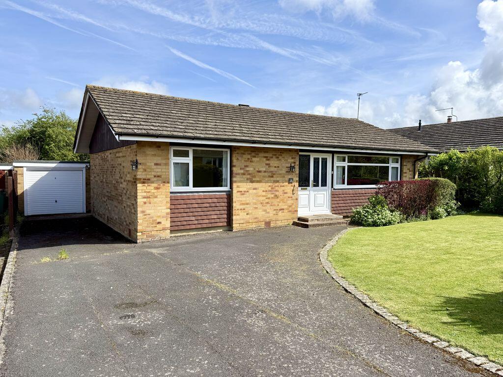 Main image of property: Furners Mead, Henfield