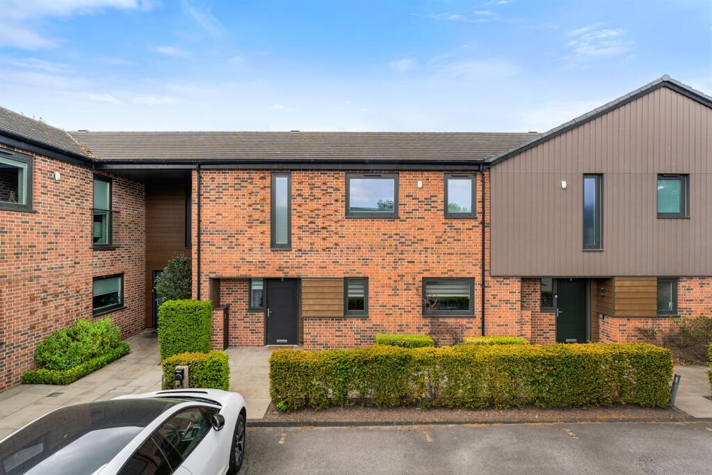 Main image of property: Copper Beeches, West Lane, High Legh, Knutsford
