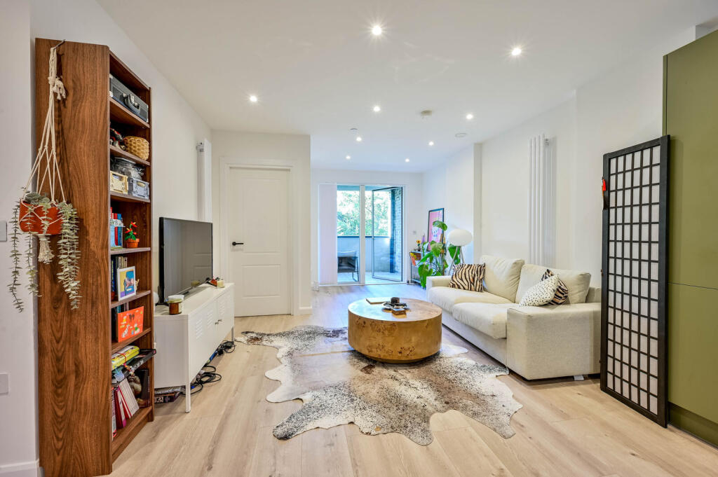 Apartment in London - View 3