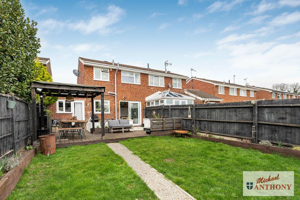 Springfield Gardens, Milton Keynes photo 4