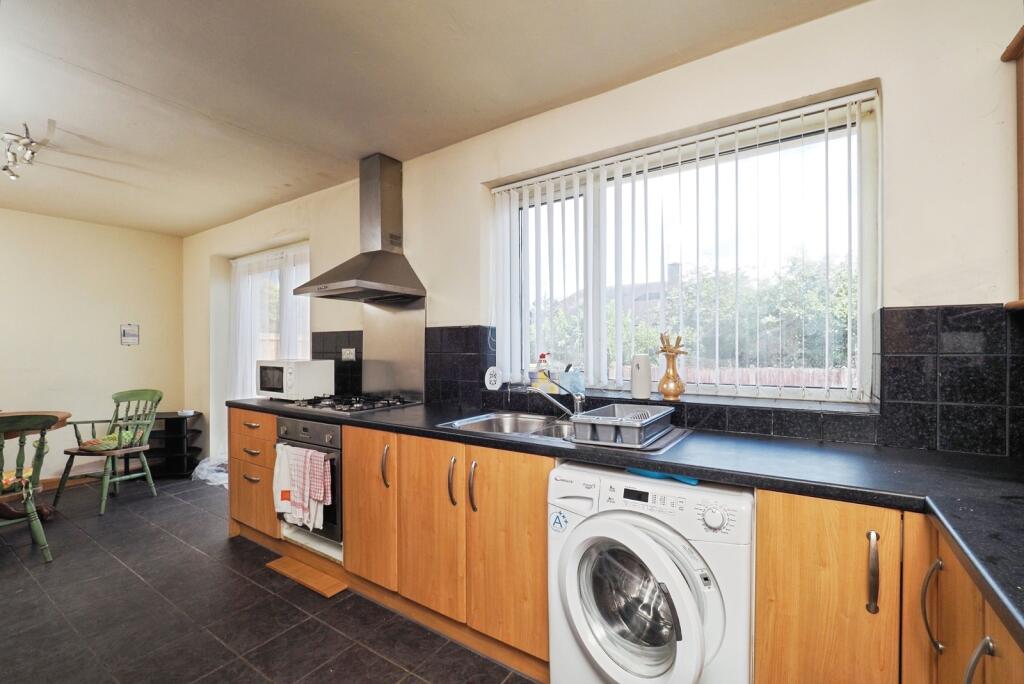 House in Nottingham, Nottinghamshire - View 5