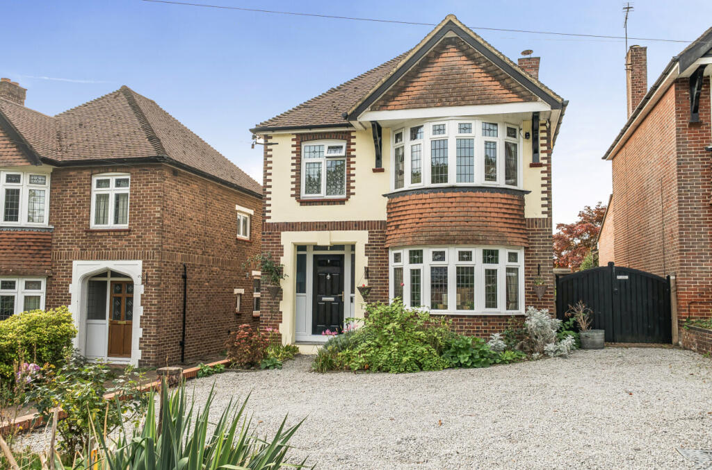 Main image of property: Mousehole Lane, Bitterne Park, Southampton, Hampshire, SO18