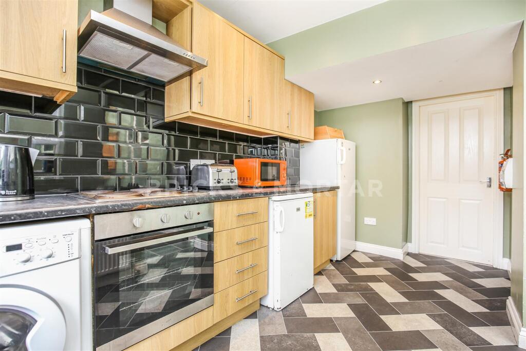 House in Newcastle upon Tyne - View 3