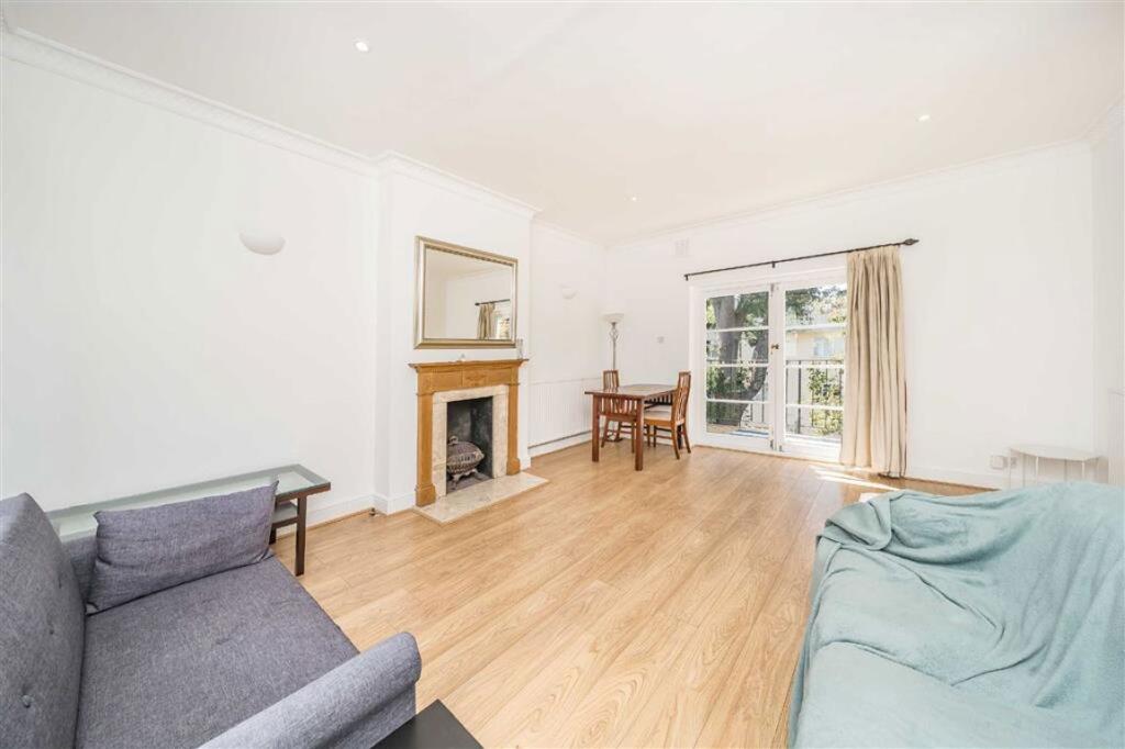Apartment in London - View 2