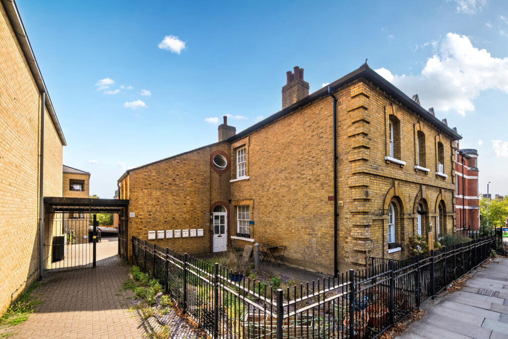 Main image of property: Peel Place, London, SE18