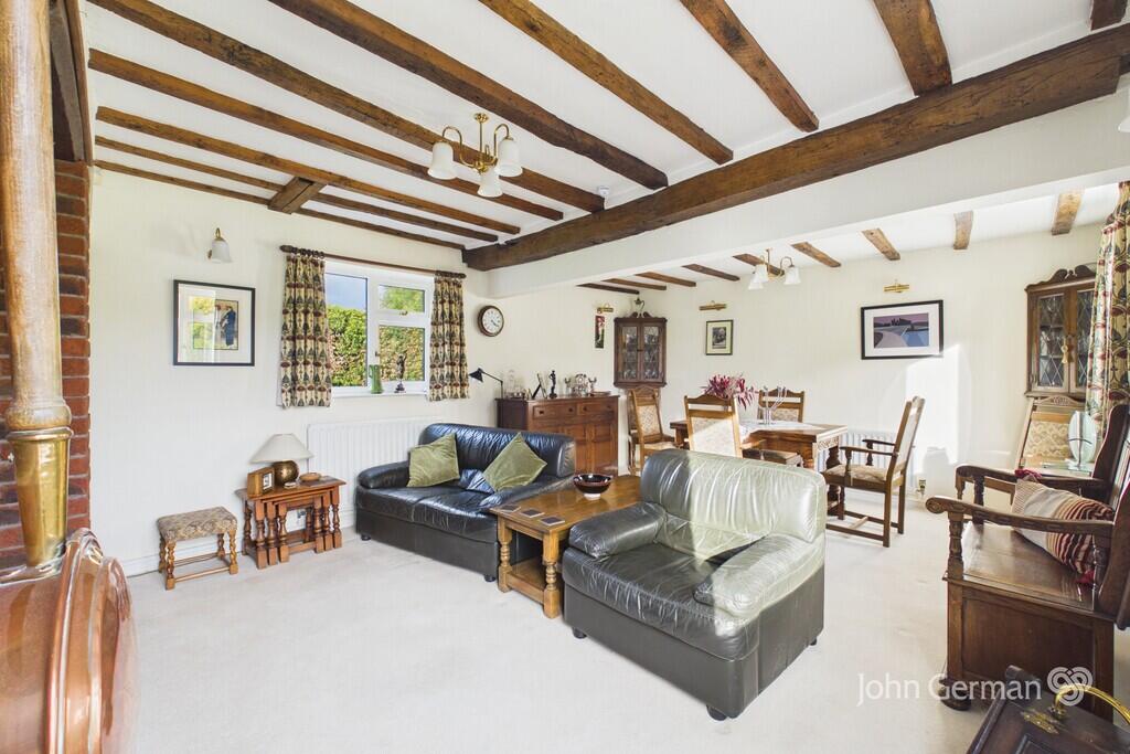 House in East Staffordshire, Yoxall - View 4