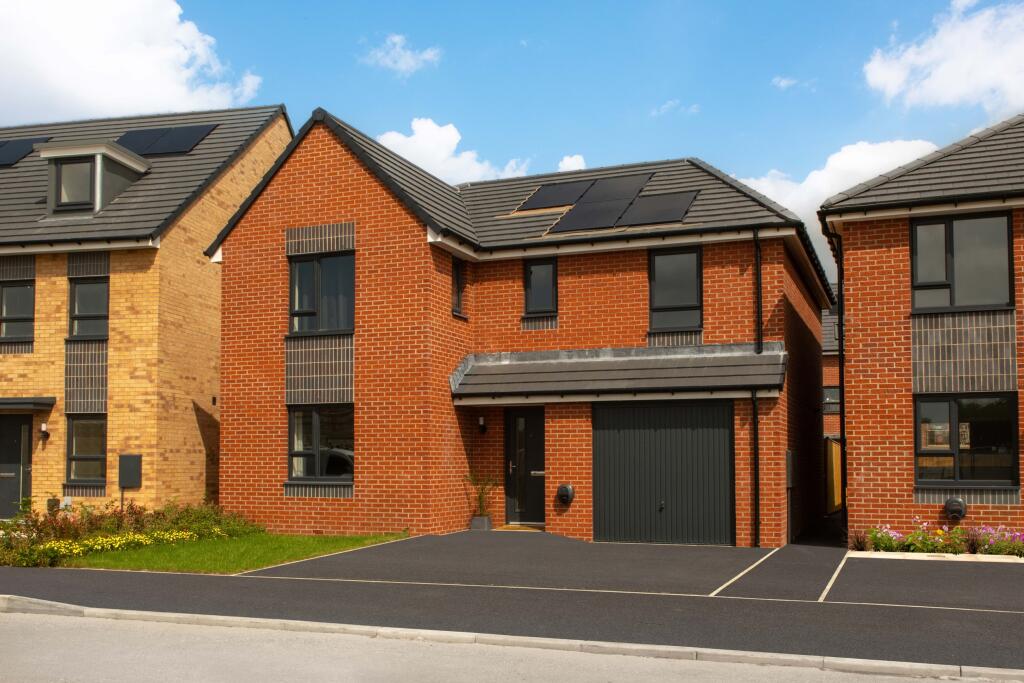 Main image of property: Longmeanygate,
Midge Hall,
Leyland,
PR26