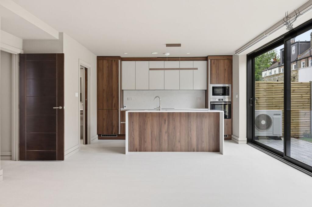 Fulready Road, London, E10 - View 5
