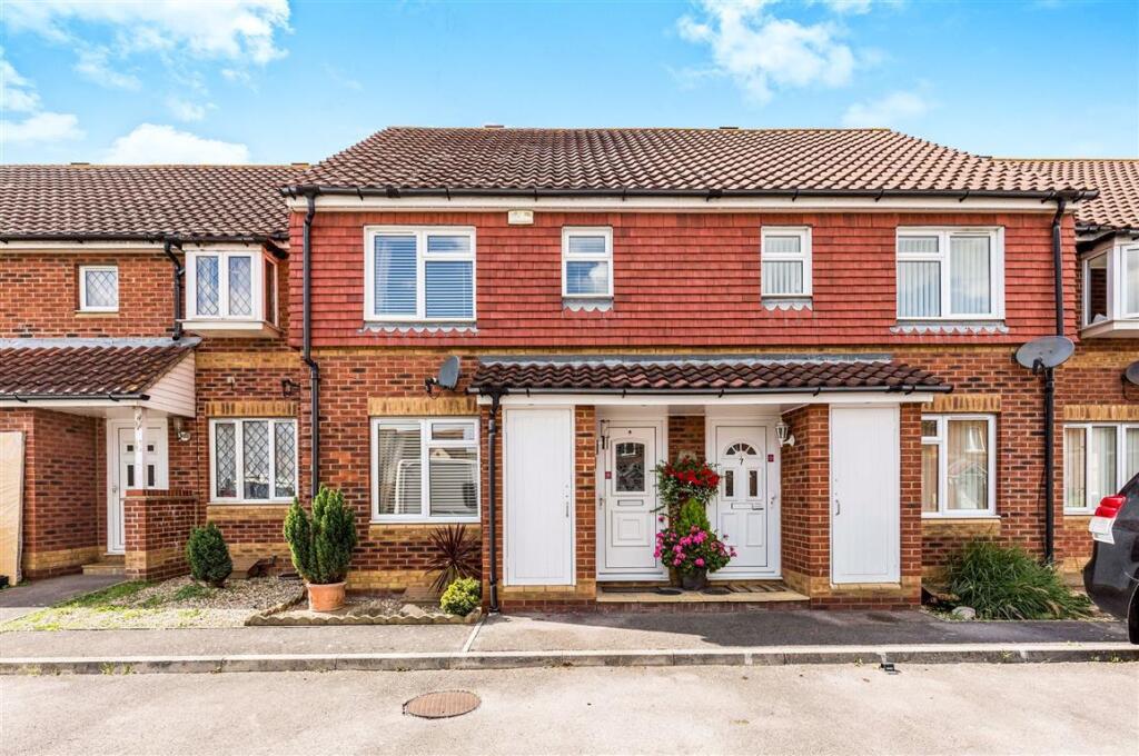 Main image of property: Helm Close, GOSPORT