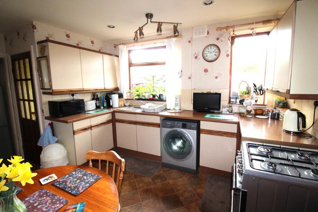 Mead Avenue, Leyland, Lancashire, PR25 photo 3