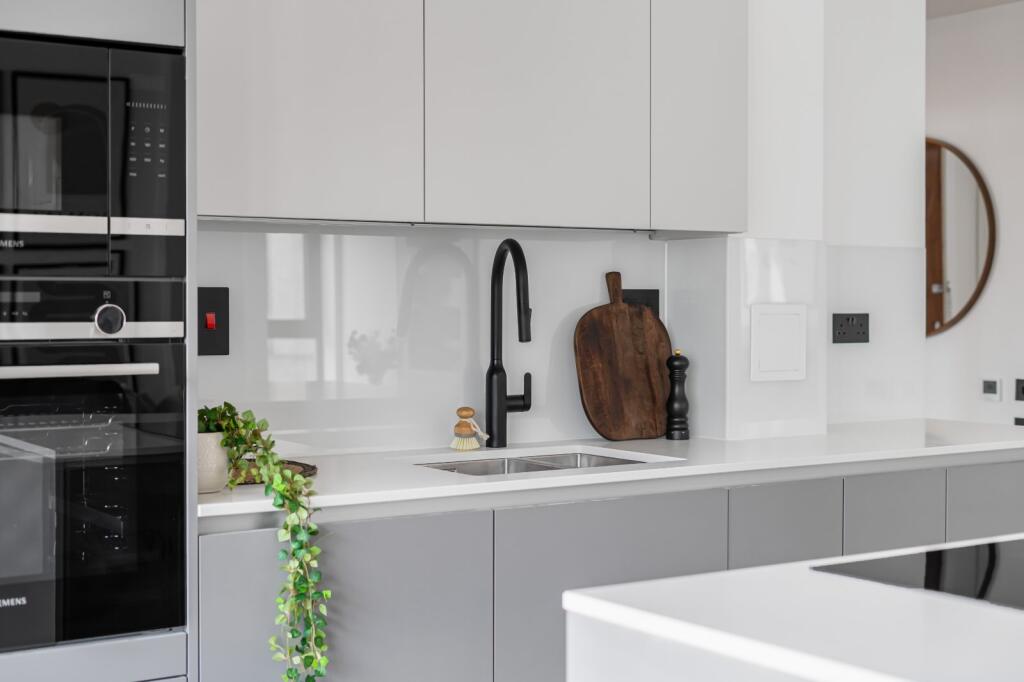 Apartment in London - More