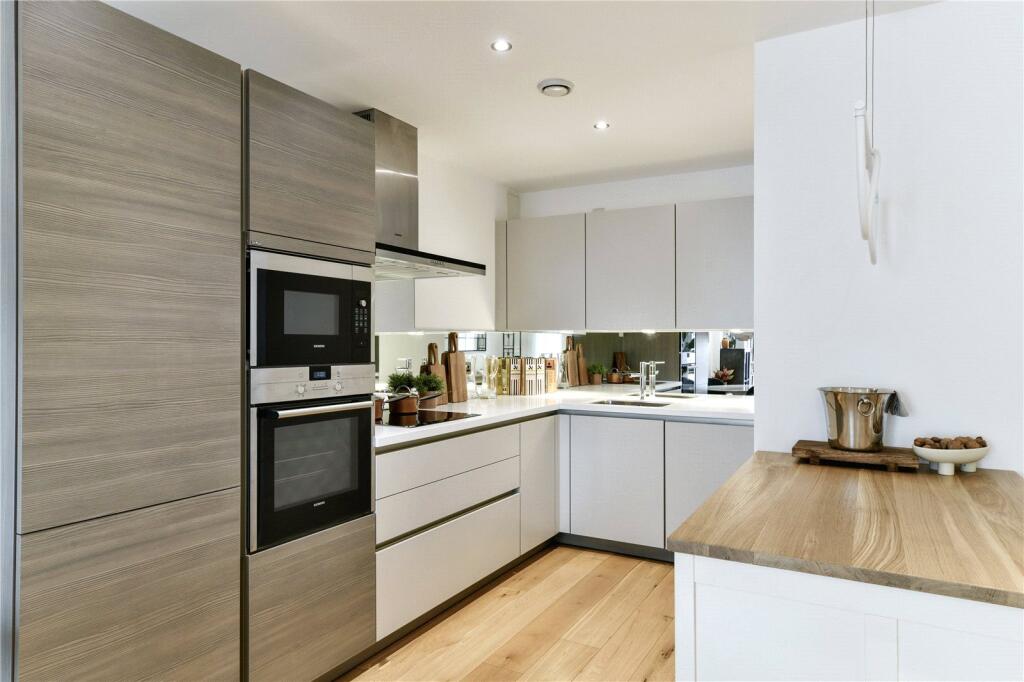 Apartment in London - View 5