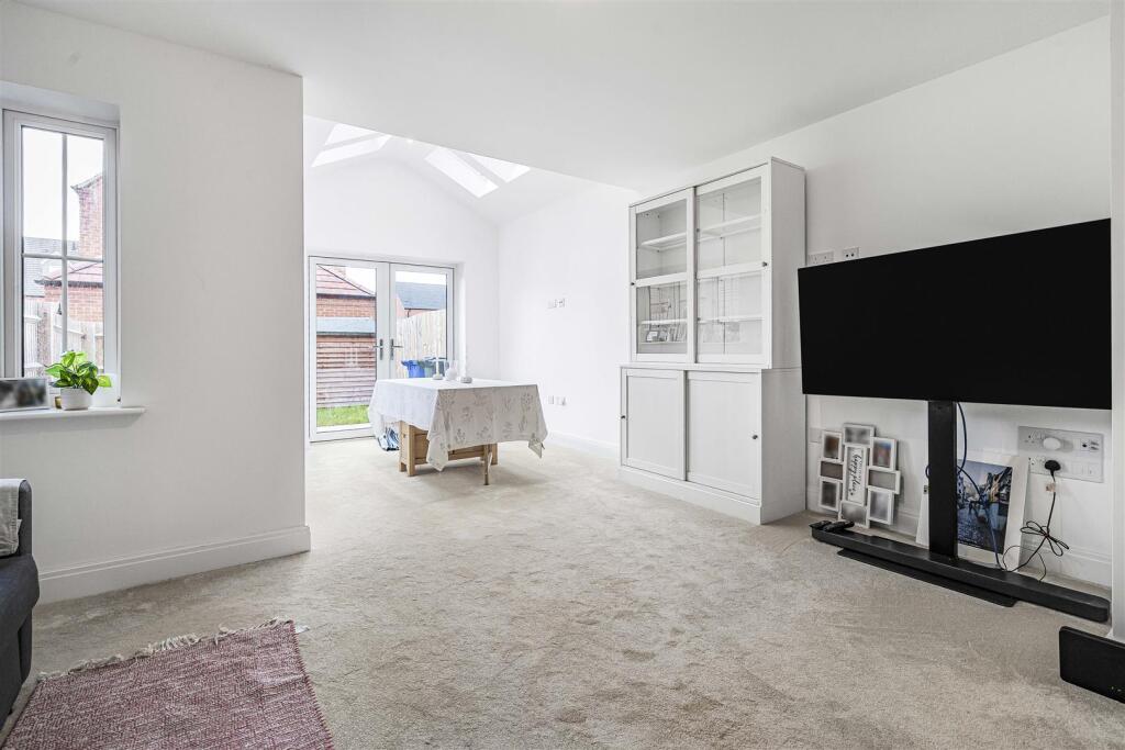 House in Cherwell, Bicester - View 3