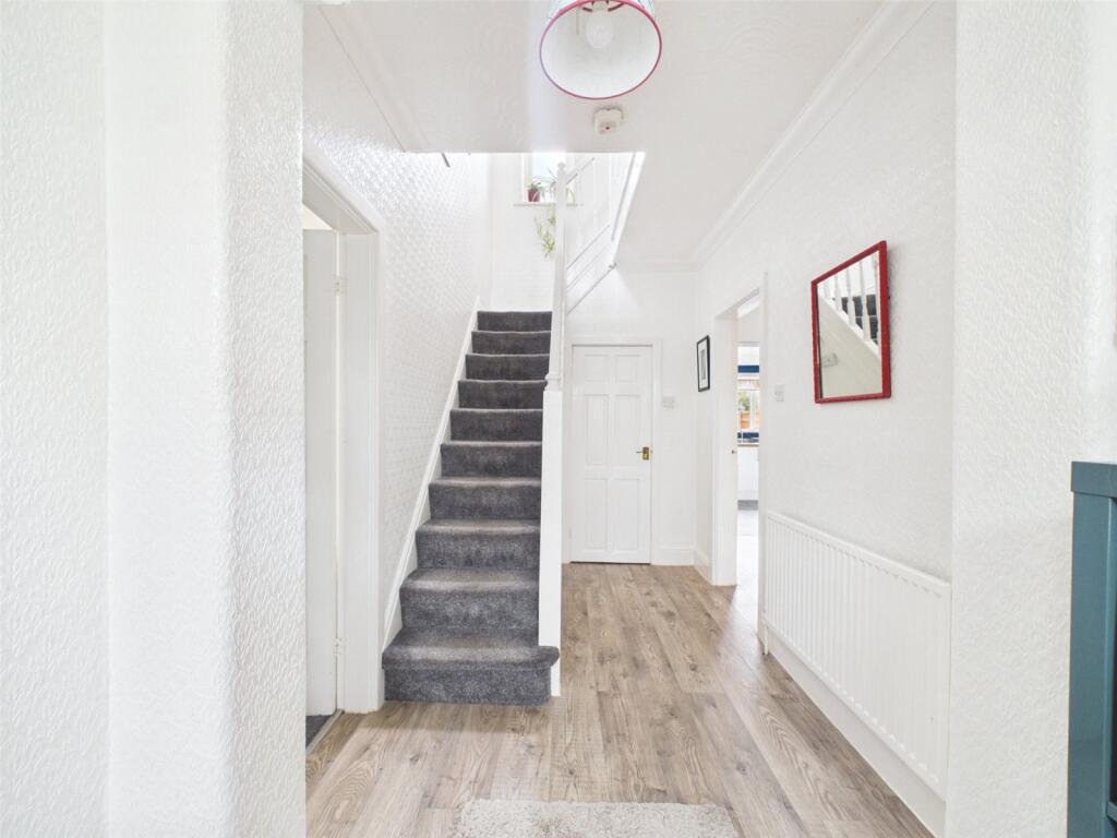 Vestris Drive, Salford, Greater Manchester, M6 photo 4