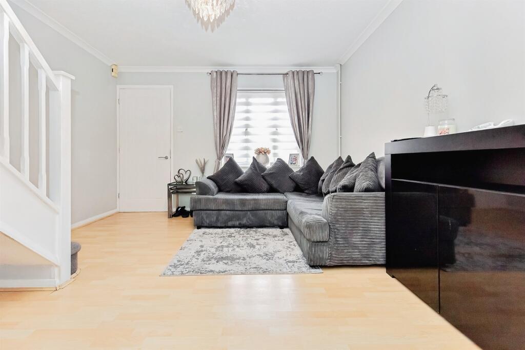 Cornwallis Drive, Eaton Socon, St. Neots - View 3