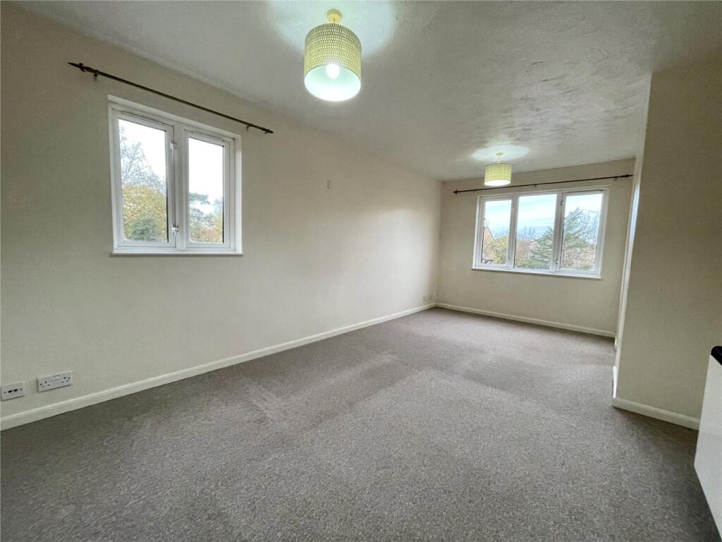 Euston Grove, Ringwood, Hampshire, BH24 photo 2