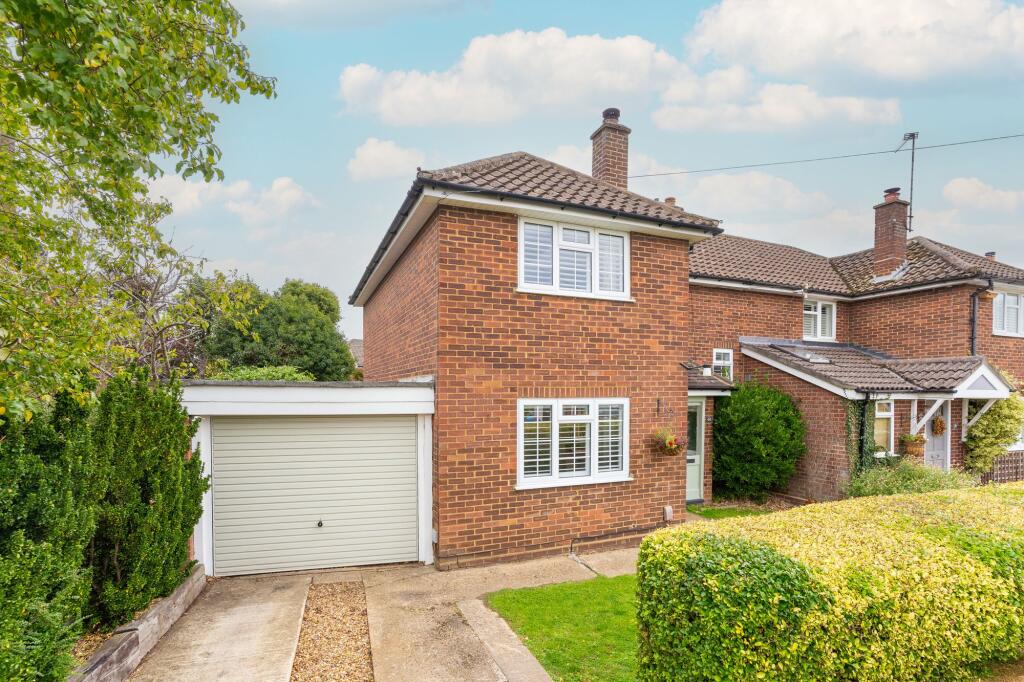 Main image of property: Lords Meadow, Redbourn, AL3