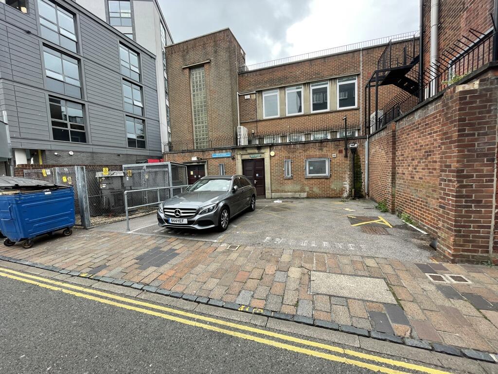 Main image of property: Rear Of 27 Guildhall Walk, Portsmouth, Hampshire, PO1 2RY