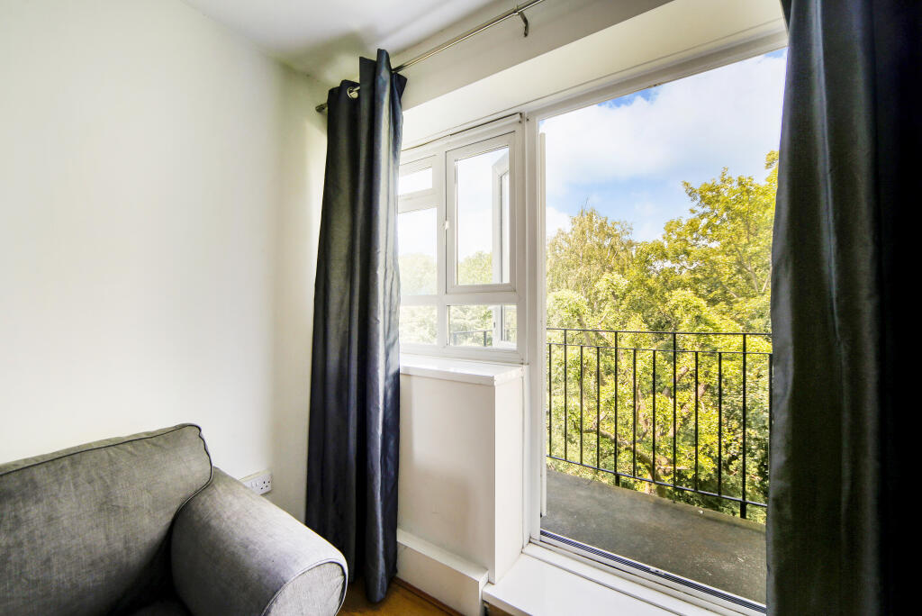 Apartment in London - View 5