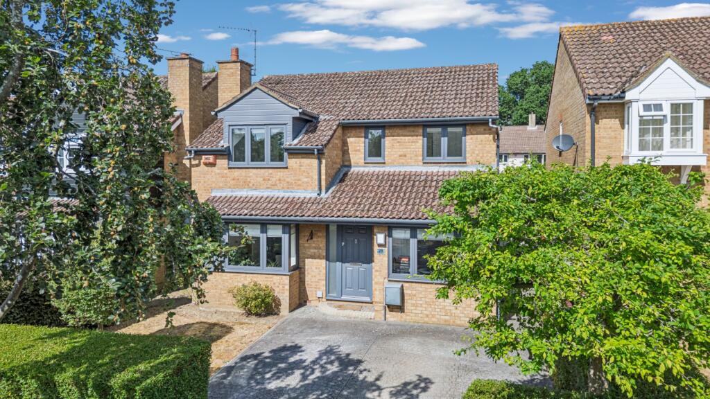 House in Welwyn Hatfield, Hertfordshire