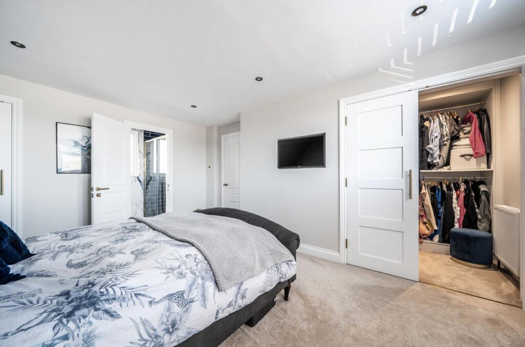 House in Portsmouth - View 5