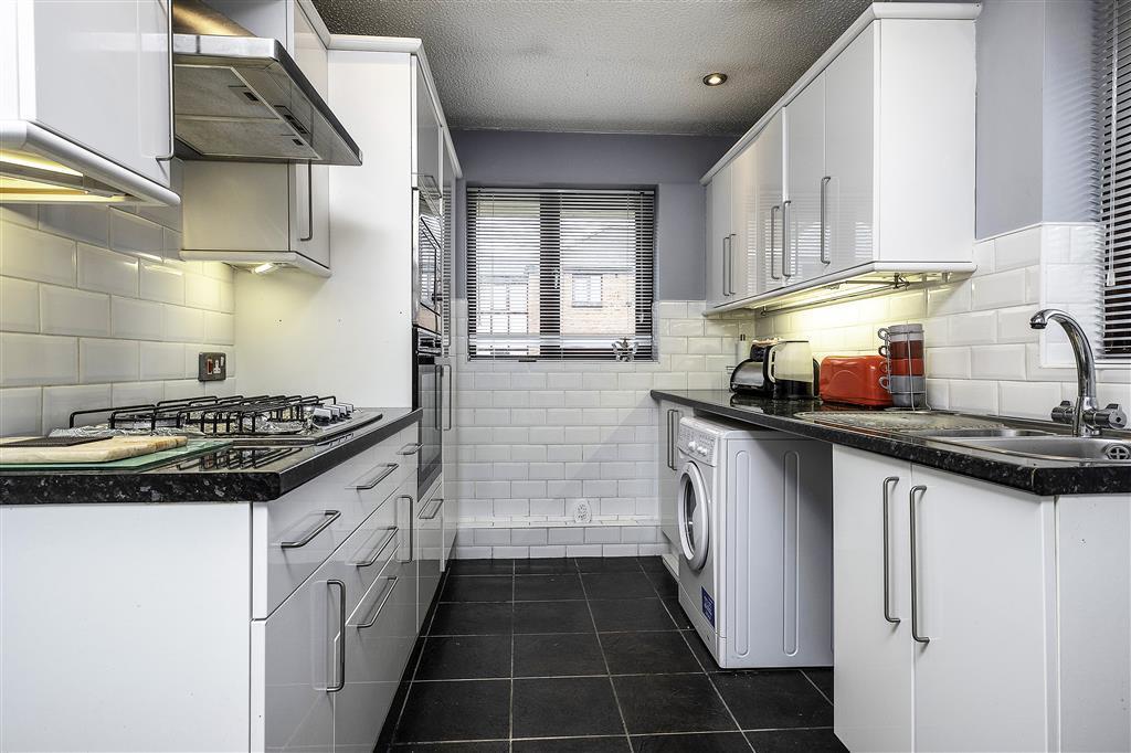 Apartment in Swansea, Waterfront - View 4