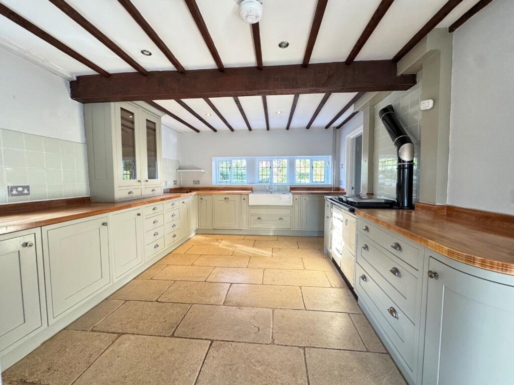 A 17th Century Farmhouse with Annexe, Stables & 5 AcresFarm - North Marston photo 4